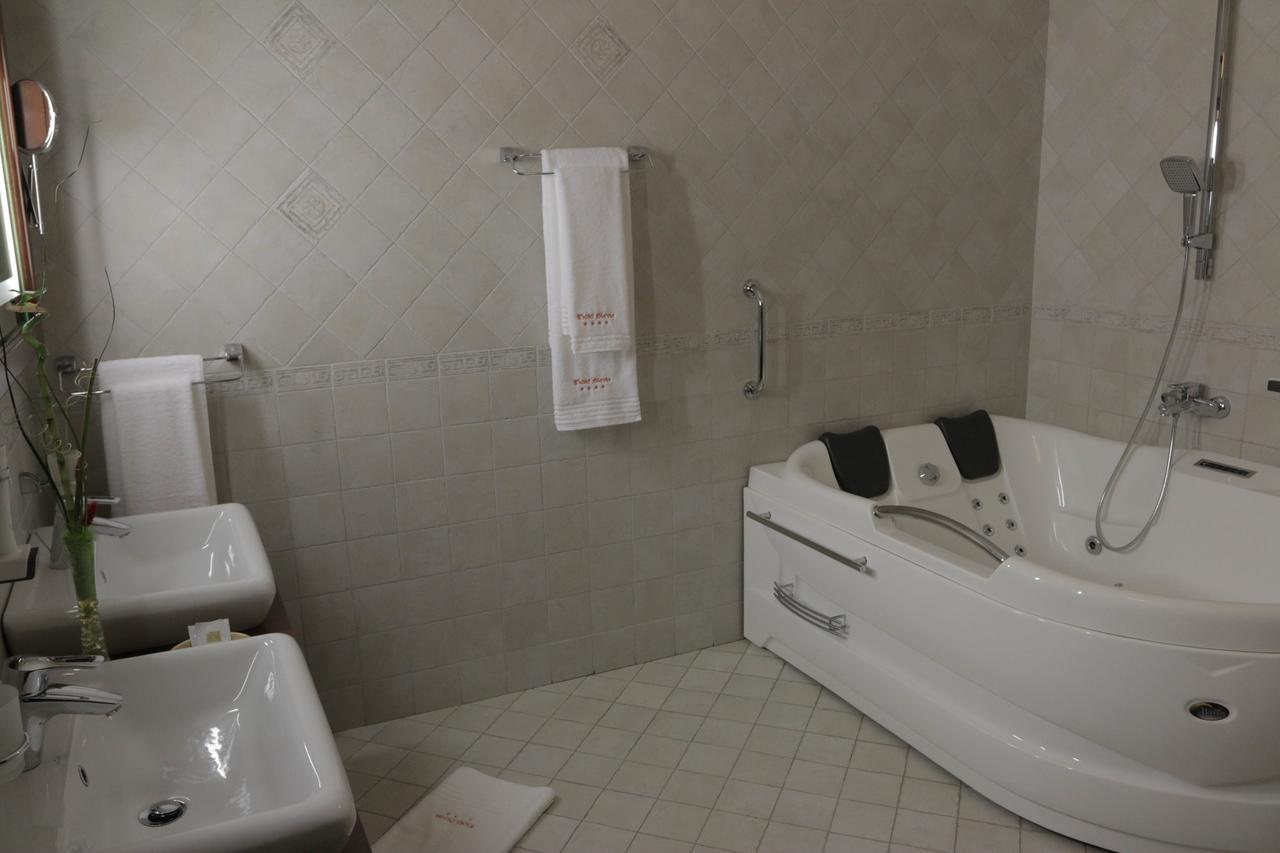 Hotel Slavia Salonta Luaran gambar